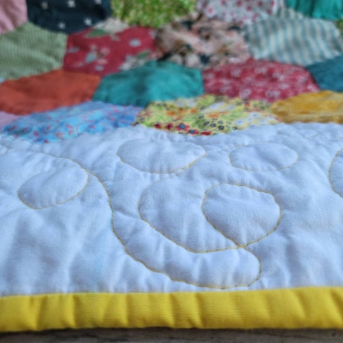 Handmade Hexie Quilt, Scrappy Hexagon applique, Bright Spring Summer LAP/BABY Blanket shops 43x45