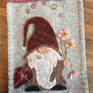 Hartly Gnome pattern for wool appliqué