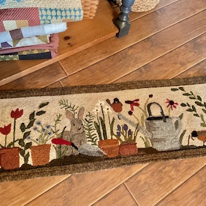 Garden Party- rug hooking pattern