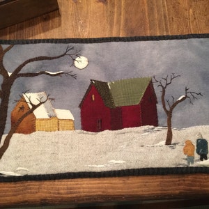 Pattern "Home before dark" wool applique