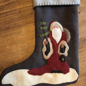 Father Christmas Stocking - wool appliqué pattern