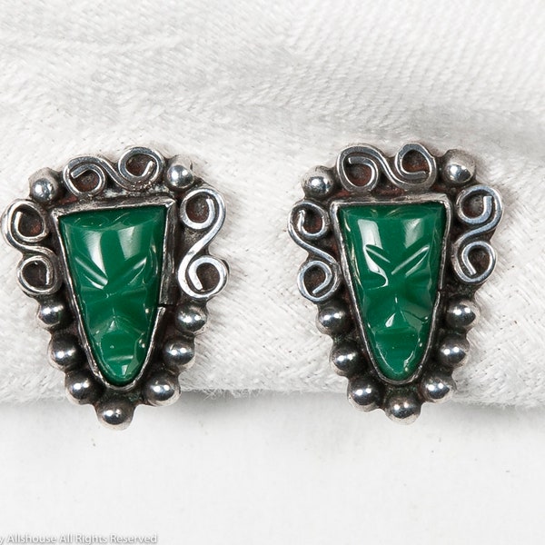 Vintage Mexican silver green carved earrings, screw backs with storage box