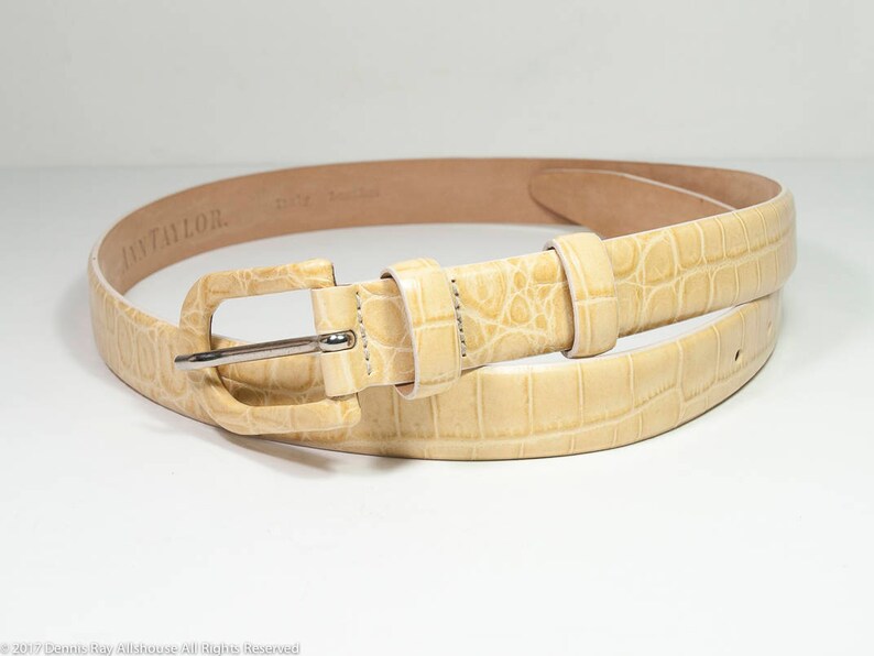 Vintage Ann Taylor Italy Leather Belt In Golden Tan Croc Image 0