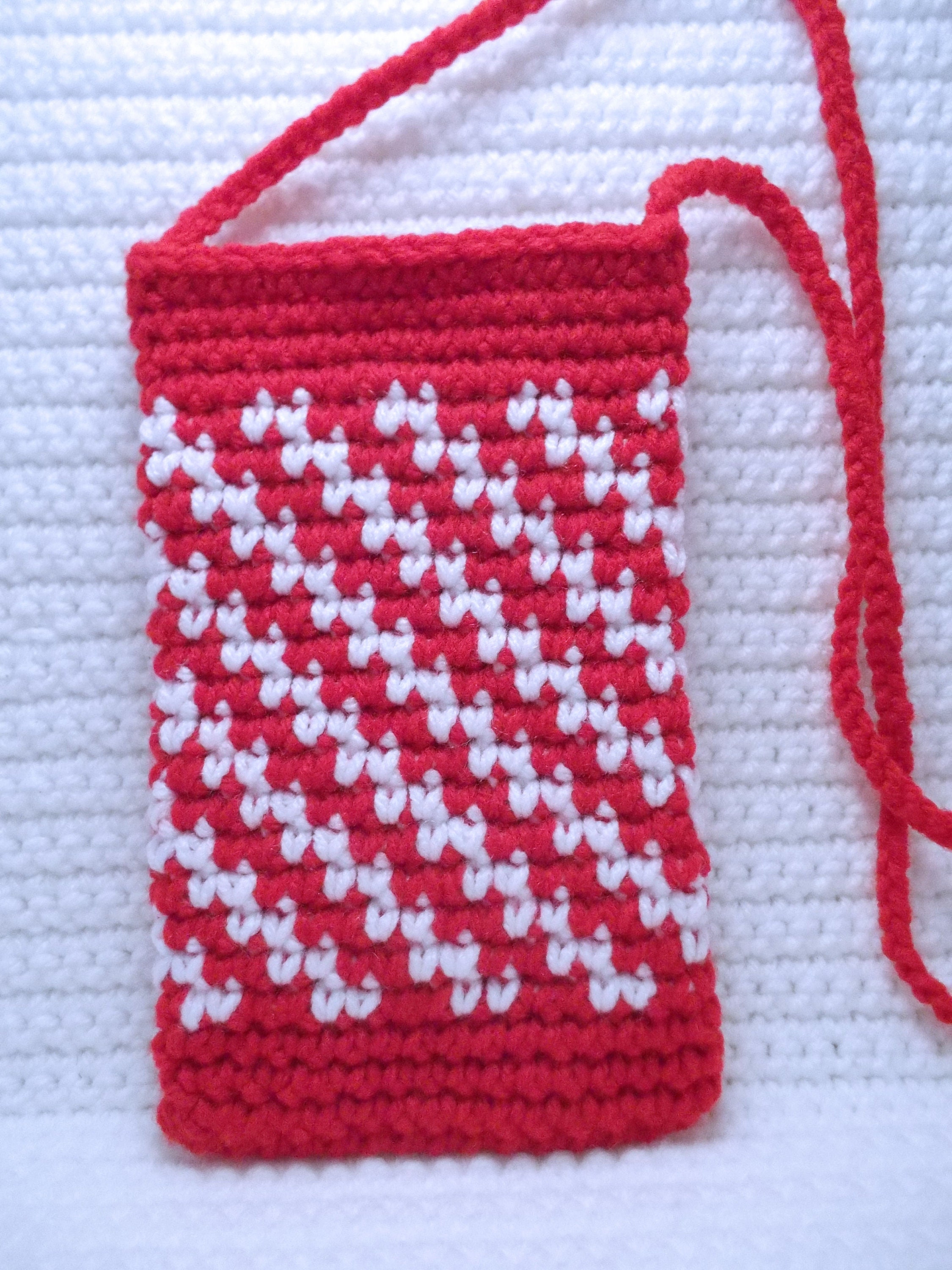 Tas Hape Rajut - crochet cellphone bag LV (Louis Vuitton Tapestry
