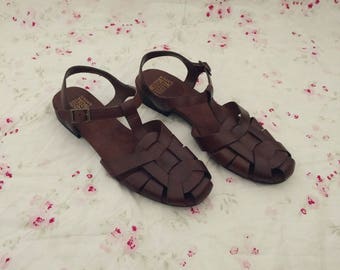 Mootsies Tootsies Leather Sandals (7). Mootsies Tootsies Sandals. Leather Sandals. Vintage Sandals. Vintage Leather.