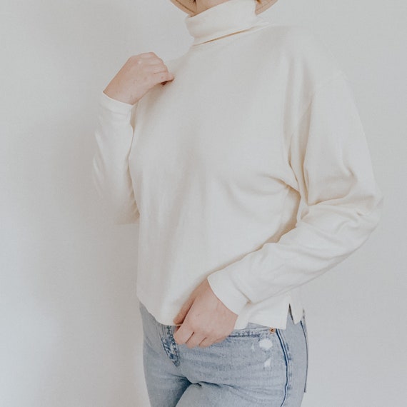 thechiffoncatvintage Liz Claiborne Turtleneck Shirt (Large). Liz Claiborne Turtleneck. Liz Claiborne Shirt. Vintage Turtleneck. Vintage Shirt. Vintage Clothing.