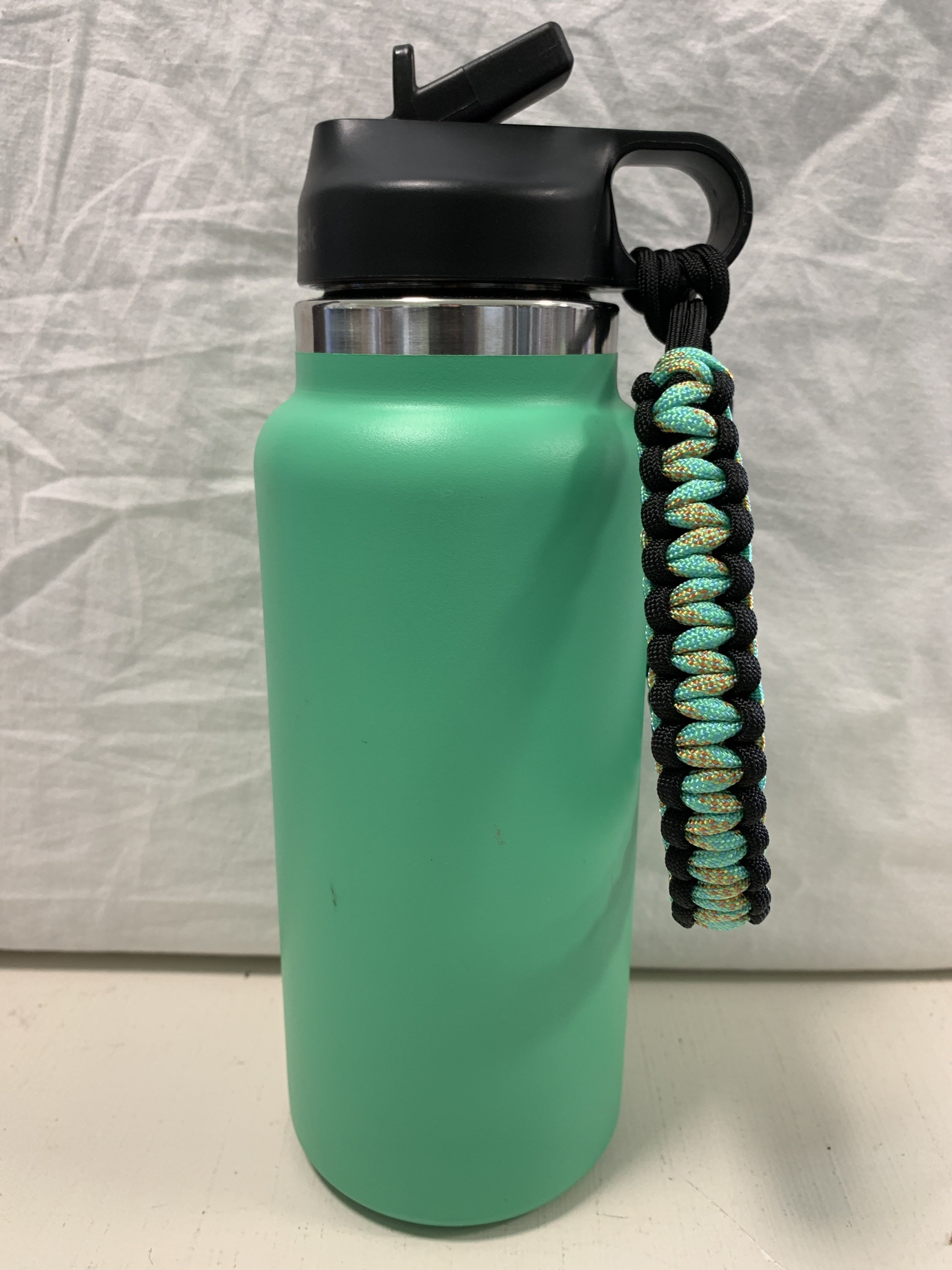 Paracord Handles Meets Hydro Flask Standard Mouth Bottle