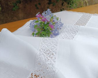 Table runner, linen table runner, table topper linen with crochet lace, white table runner, handmade table runner, crochet table runner
