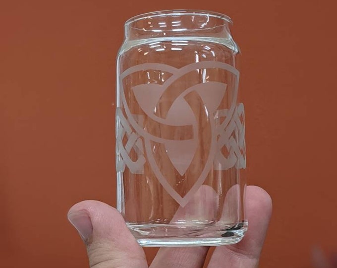 Celtic Triquetra Shot Glass Set of 4 - 5 ounce double capacity shot glasses