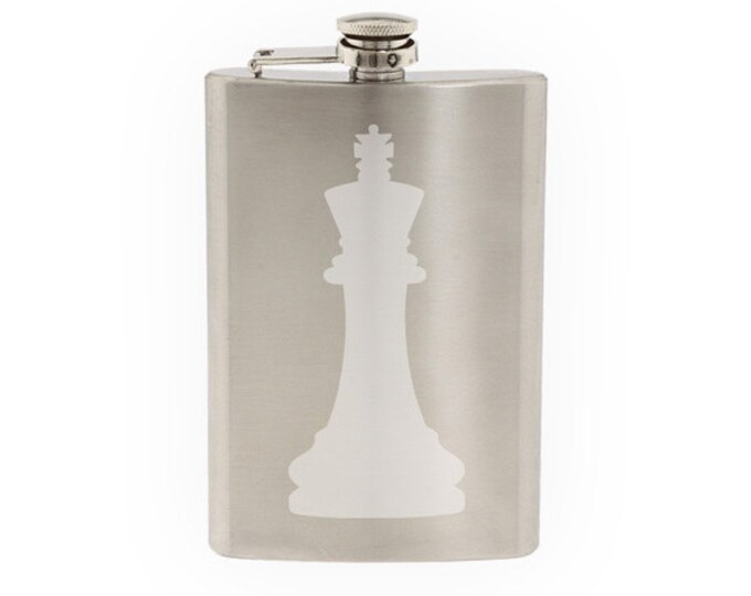 Chess Icon Champion - King Piece Silhouette Shadow - Etched 8 Oz Stainless Steel Flask