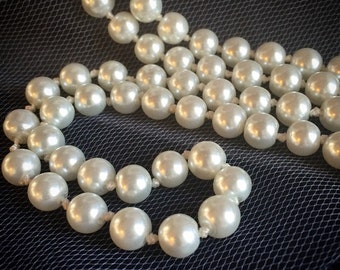 90" LONG WHITE 1920s Gatsby Style 8mm Glass Pearl Single Strand Necklace 20's Downton Abbey Flapper Accessory Jewelry Accessories Ivory