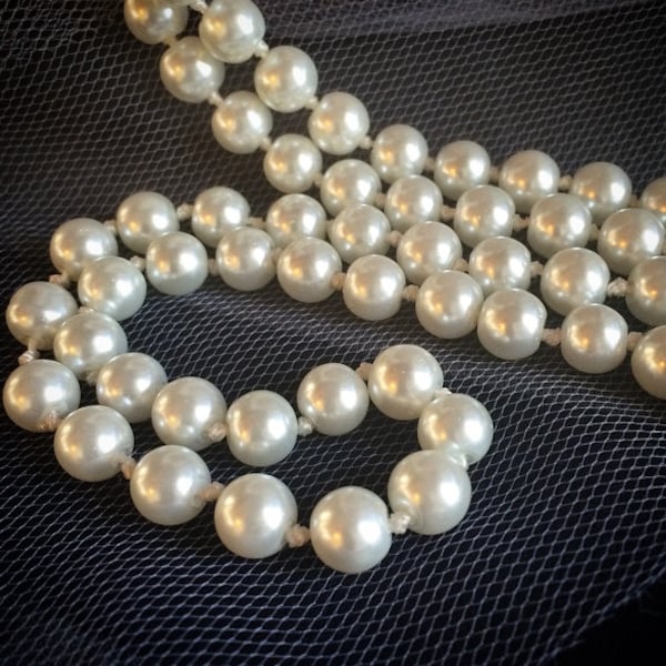 90" LONG WHITE 1920s Gatsby Style 8mm Glass Pearl Single Strand Necklace 20's Downton Abbey Flapper Accessory Jewelry Accessories Ivory