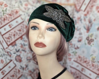 1920's style deep forest green cloche turban hat headpiece hair jewelry 20s gatsby vintage downton abbey garden party Art Deco