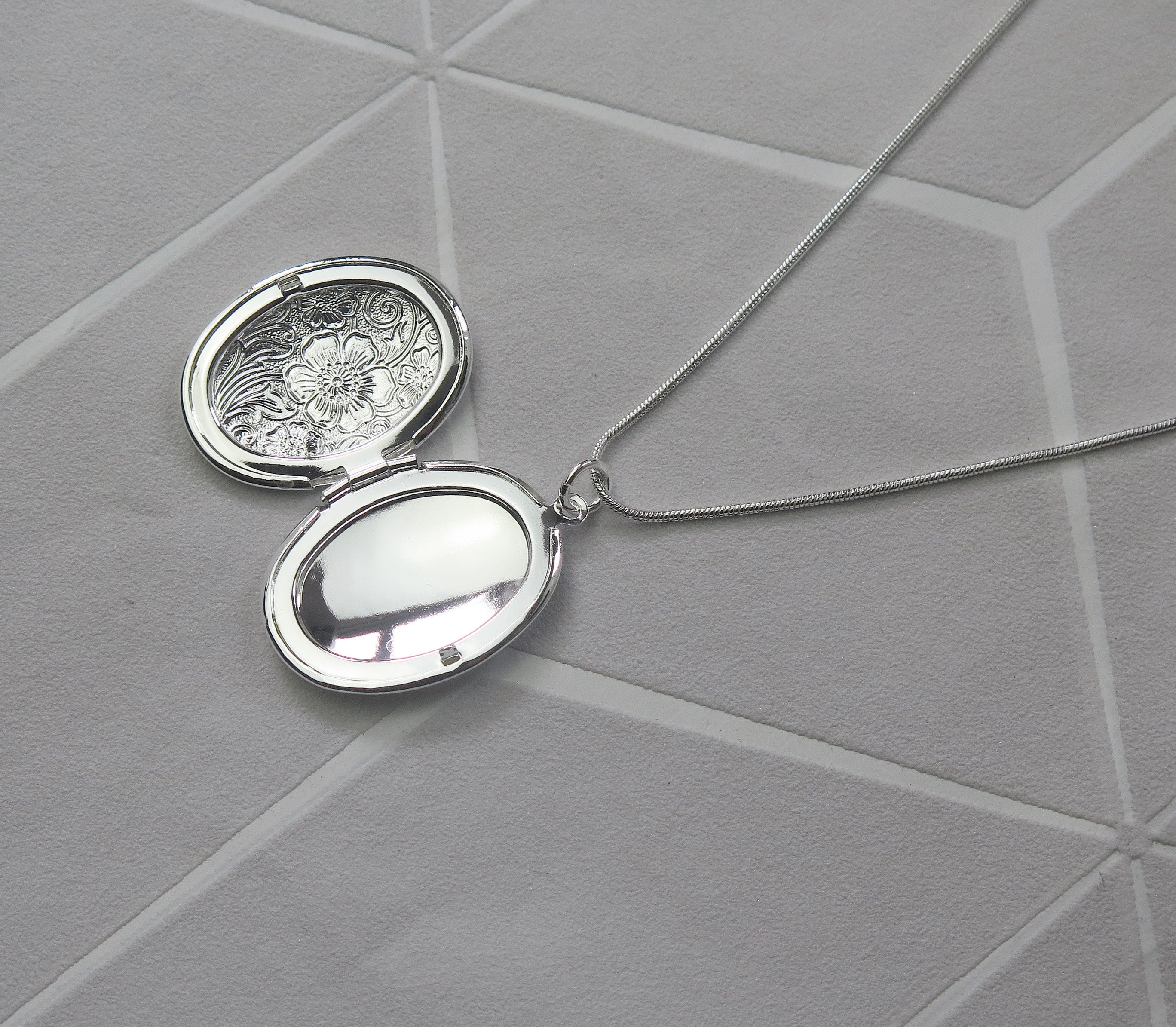 Sterling Silver Oval Locket Necklace – Sterling Forever