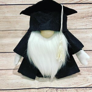 Grad - Graduation Gnome