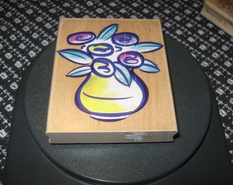 Hero Arts Design Prints H1460 Flowers with Vase Rubber Stamp New - Retired