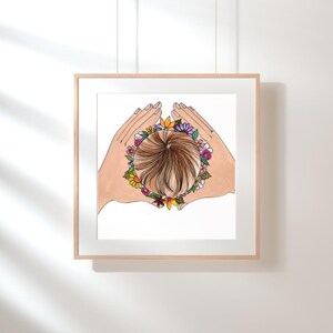 Puede incluir: Una ilustraci&oacute;n dibujada a mano de una cabeza de persona con cabello casta&ntilde;o rodeada de un c&iacute;rculo de flores coloridas. Las manos de la persona enmarcan la cabeza, creando una forma de coraz&oacute;n.