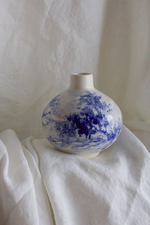 Vintage Classic Blue Painted China Vase