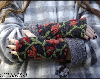 Cuffs Arm warmers with thumb hole Walk grey floral green orange wool very light