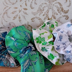 Scrunchie Haargummi Baumwolle Fische blau weiß Maritim Zopfgummi Haarschmuck Bild 6