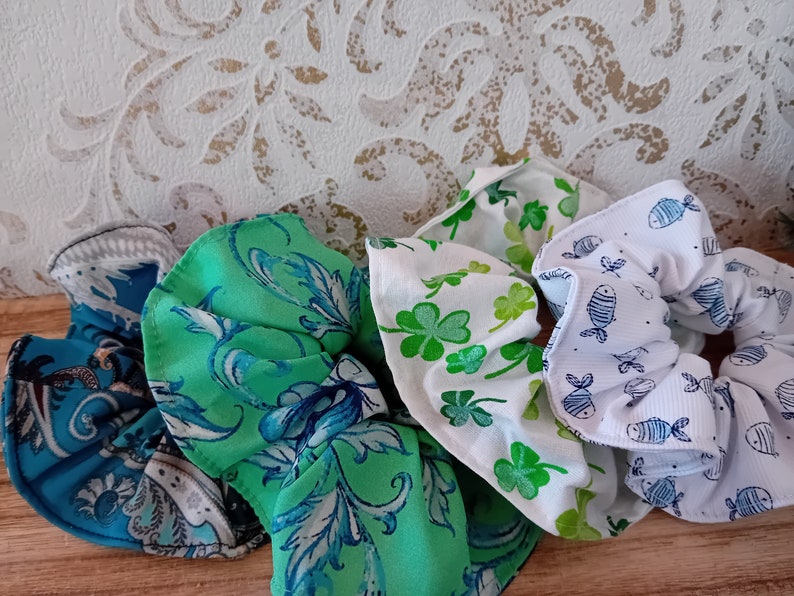 Scrunchie Haargummi Baumwolle Fische blau weiß Maritim Zopfgummi Haarschmuck Bild 6