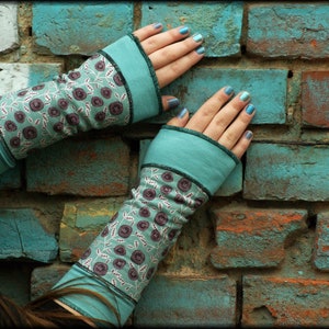 Arm warmer stulps hand warmerviscose cotton jersey summer warmers flowered bright blue turquoise pulse warmer hand warmer