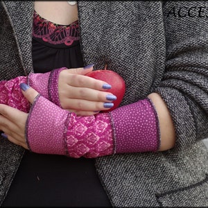 Arm warmers, hand warmers, hand warmers, wrist warmers, summer warmers, reversible warmers, pink purple dotted patchwork image 4