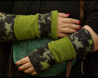 Cuffs Arm warmers Hand warmers Reversible cuffs on both sides green with starsPolar fleece patchwork cotton jersey soft warm cuddly