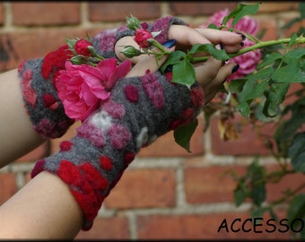 Cuffs Arm warmers with thumb hole Walk grey flowered pink red dotted wool very light