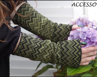 Cuffs arm warmers double-sided or with thumb hole zig-zag black green khaki with fleece lining hand warmers soft warm cuddly
