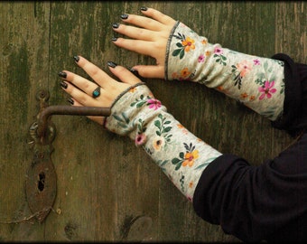 Arm warmers with thumb hole or without cuffs Fleece cuddly grey mottled floral Hand cuffs Alpine fleece