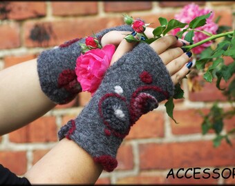 Cuffs Arm warmers with thumb hole Walk grey burgundy white gyro dotted wool very light