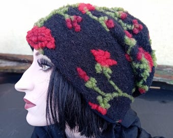 Wool hat beanie wool floral with roses red black green warm lined with fleece cuddly