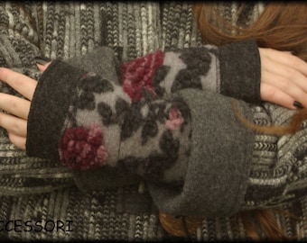 Arm warmers grey pink floral made of wool slightly warm