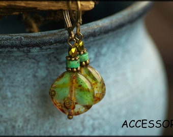 Boucles d'oreilles de style vintage perles de verre de bohème vert cuivre avec boucles d'oreilles pendantes sans nickel turquoise africaines