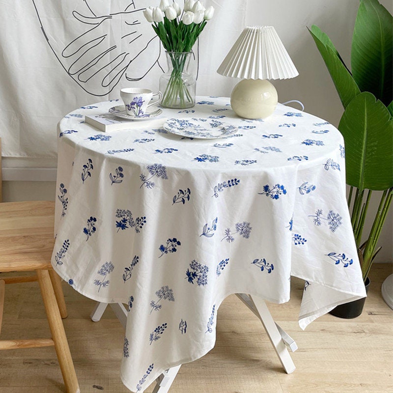 Broderie Fleur Bleue