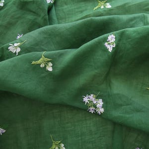 Tela y tela 】Bordado de flores semitransparente verde Ropa Tela floral para confección de vestidos Falda Ropa