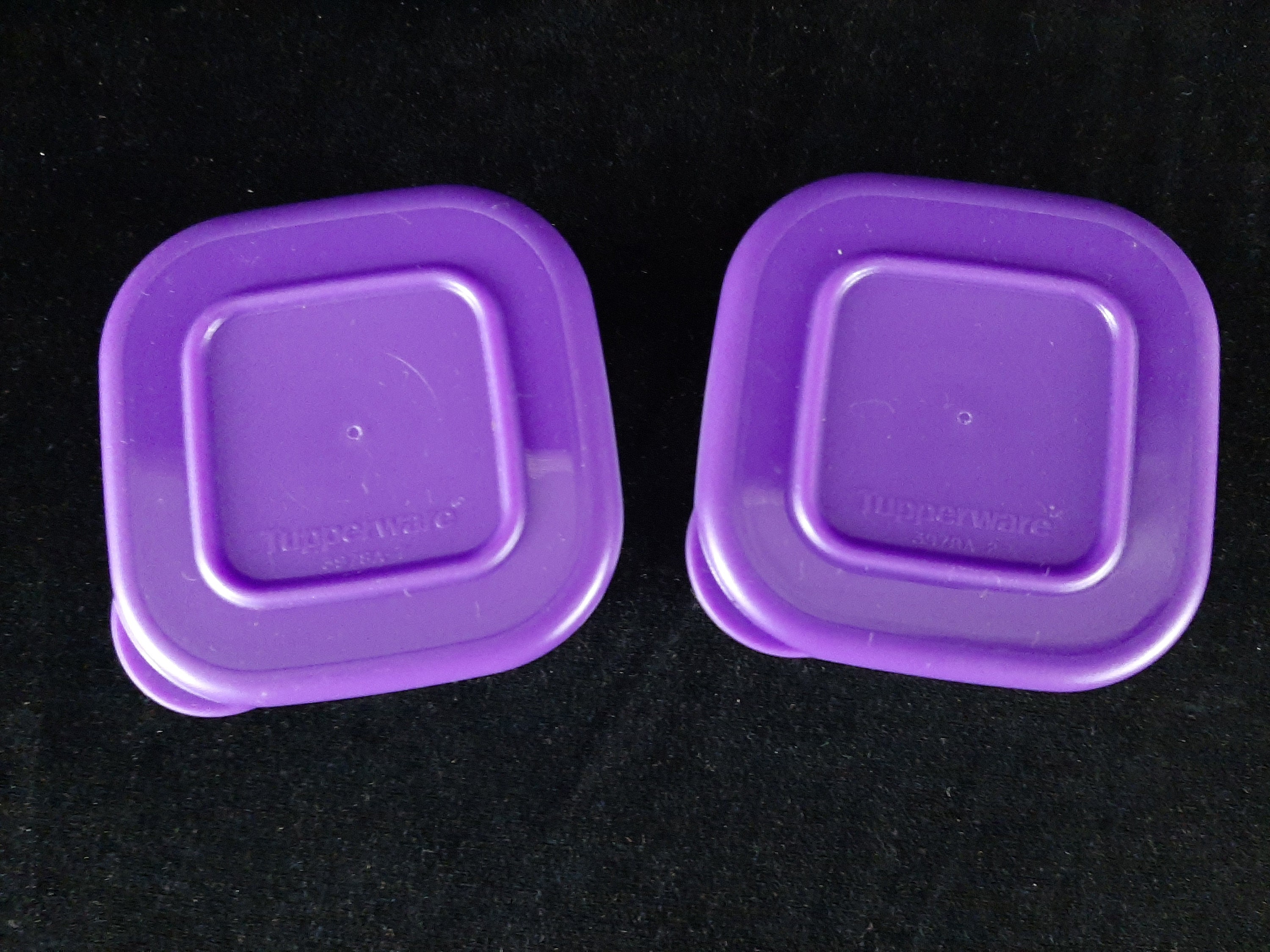 Tupperware 4040A-5 Cool Square Mini Cubes Containers 200 Ml/ 1 Cup Purple 
