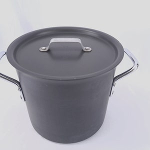 Anodized Aluminum Calphalon Quart Dutch Oven Calphalon Signature