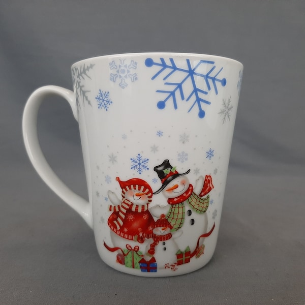 Fine Porcelain Coffee Mug with Snowmen and Snowflakes