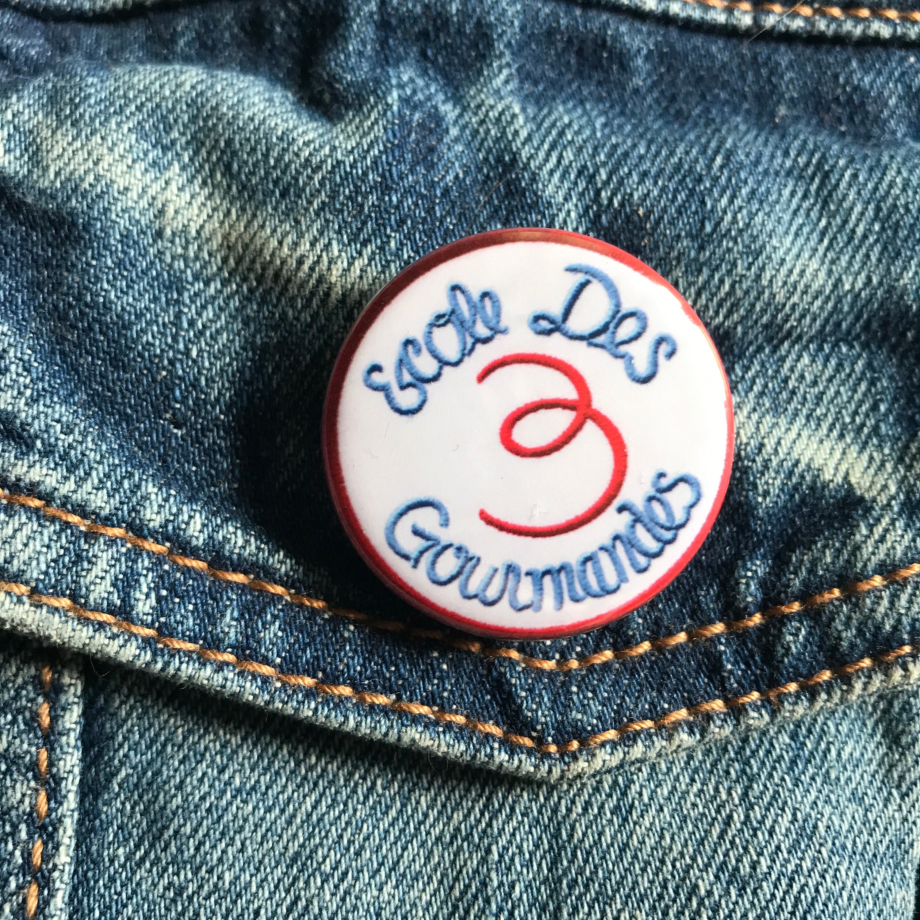 Julia Child's patch pinback button- L'école des trois gourman…