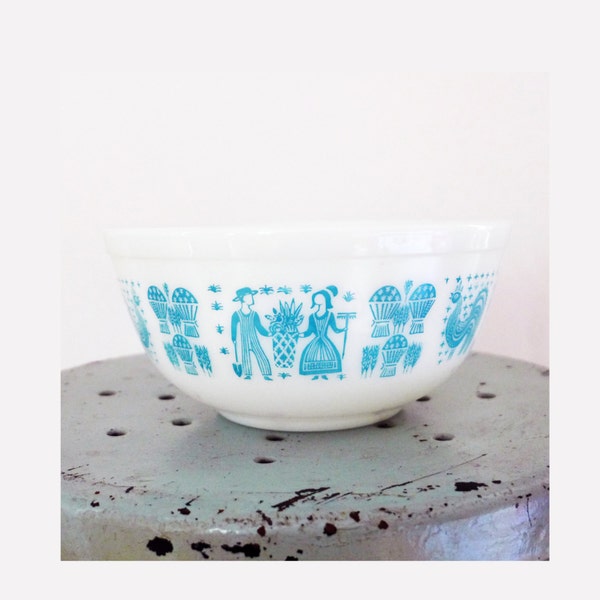 Amish Butterprint Turquoise Aqua Pyrex Mixing Bowl 403