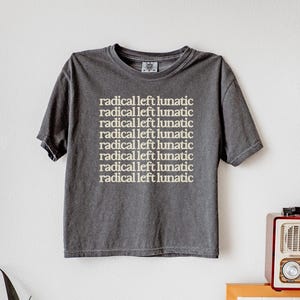 過激左翼の狂人風レディースボックスTシャツ、過激な共感こそが未来、共感を再び偉大に、心優しいリベラルTシャツ、反トランプ