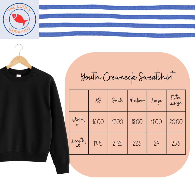K&ouml;nnte beinhalten: Schwarzes Jugend-Crewneck-Sweatshirt mit Gr&ouml;&szlig;entabelle. Die Tabelle zeigt die Ma&szlig;e in Zoll f&uuml;r Breite und L&auml;nge, von XS bis Extra Large. Das Logo The Lucky Guppy Co. befindet sich in der oberen linken Ecke.