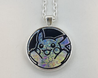 Collar de Pikachu - Collar o llavero de Pokémon - Colgante de moneda de Pokémon reciclado con cadena - Collar de moneda de Pokémon - Colgante de Pokémon