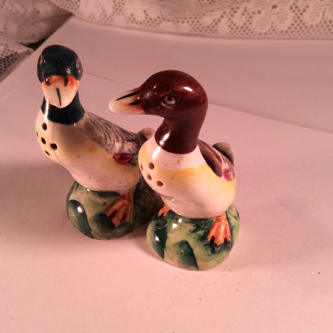 Vintage 1950's Japanese Porcelain Duck Salt and Pepper Shakers . - Etsy
