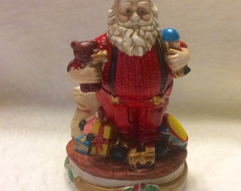 Christmas music box vintage Silvestri Here Comes Santa Claus. Very good. Free ship.