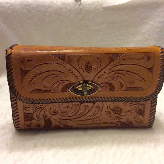 Vintage 1950's hand tooled leather handbag purse. - image 1