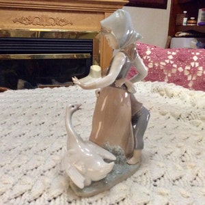 Lladro 1978 woman boy goose porcelain figurine. Mint. image 6