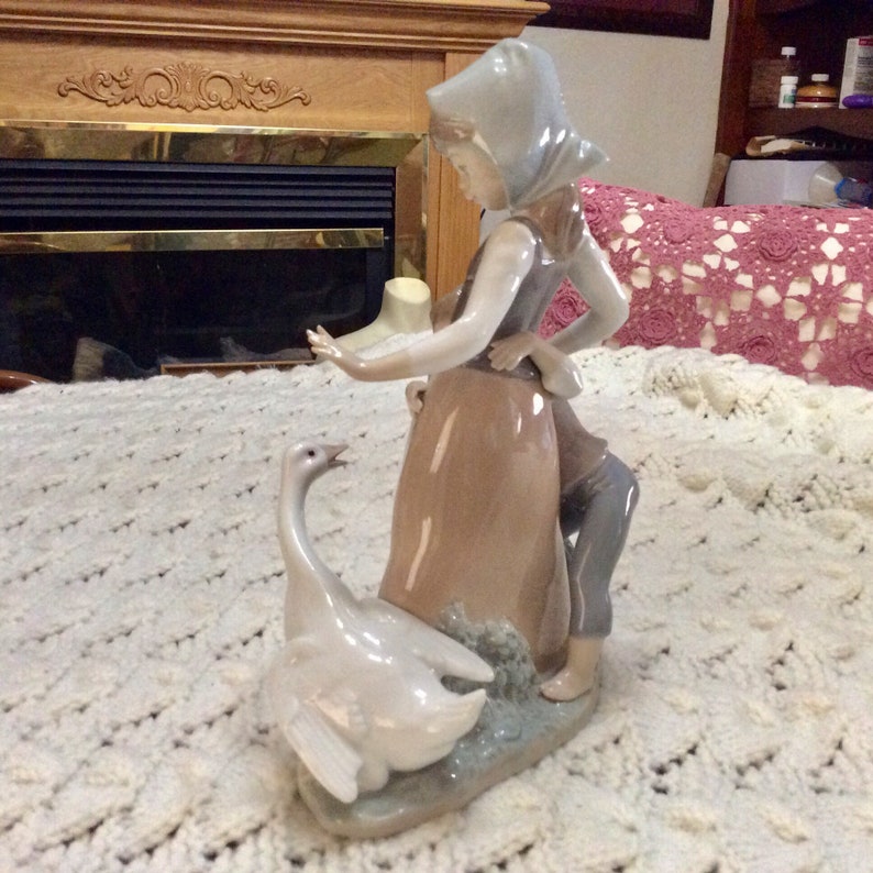 Lladro 1978 woman boy goose porcelain figurine. Mint. image 6
